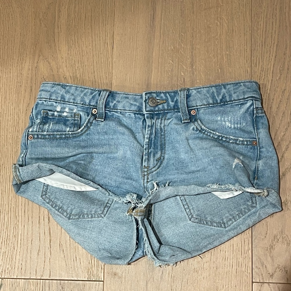 Light blue wash Denim Shorts